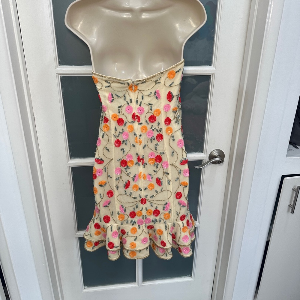 NBD Cream Floral Mini Dress - Picture 4 of 5